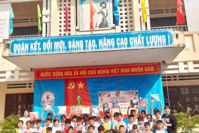 Tặng quà tết 2025 cho học sinh